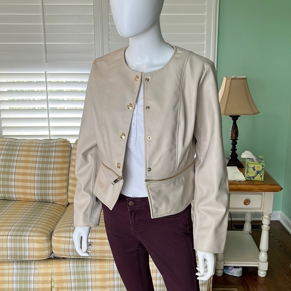 Zara Jacket zipper detail